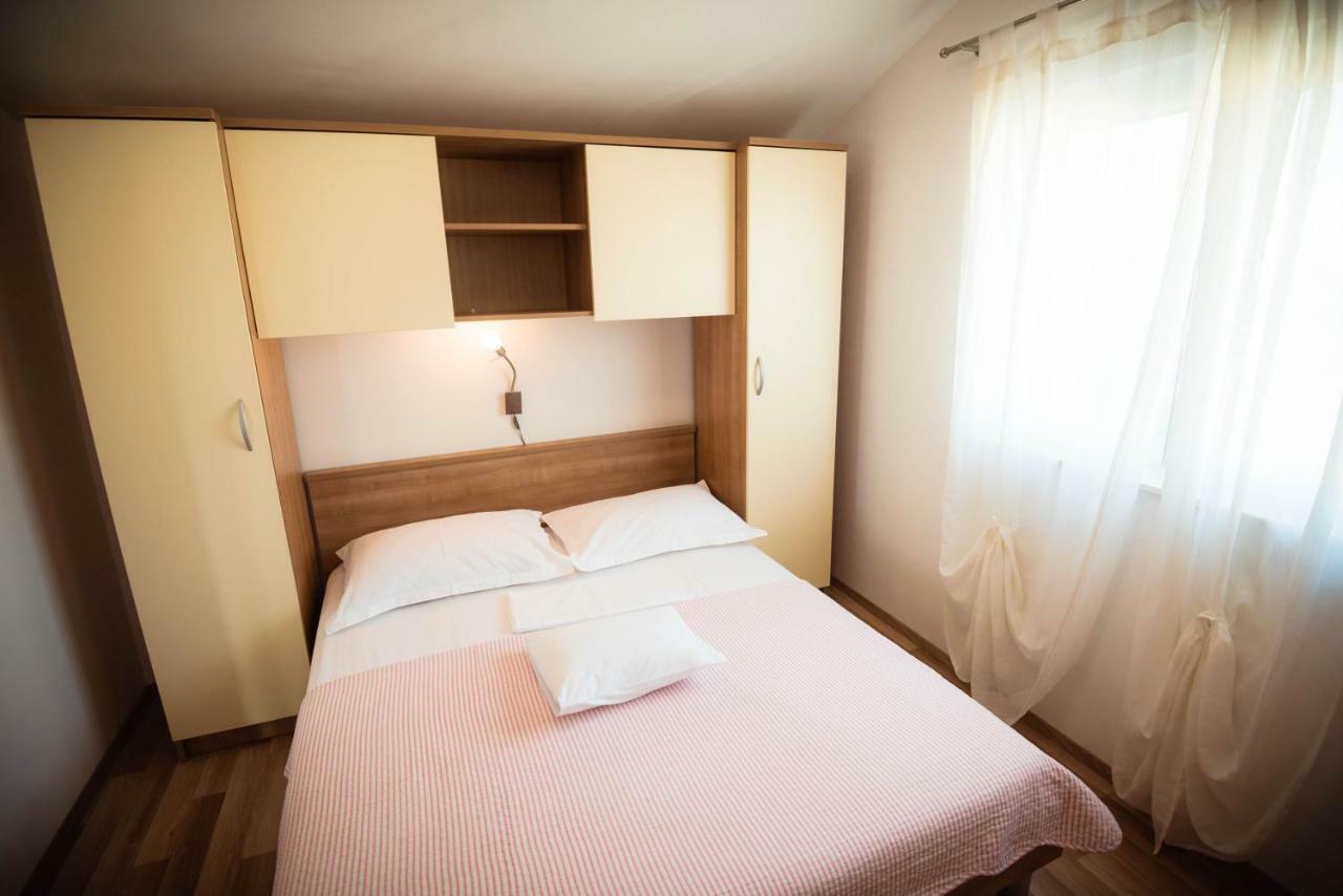 Apartmani Bare I Danica Grebaštica 外观 照片