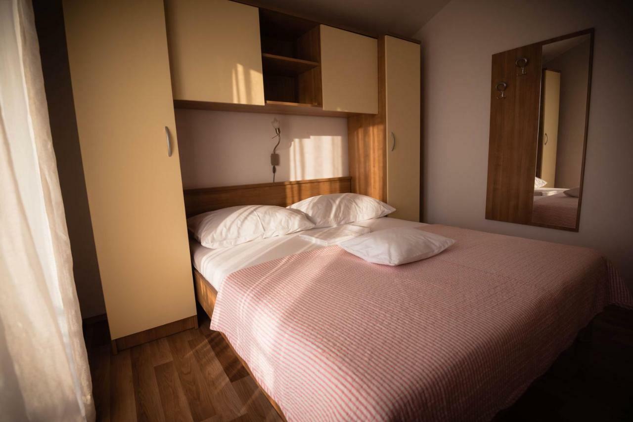 Apartmani Bare I Danica Grebaštica 外观 照片