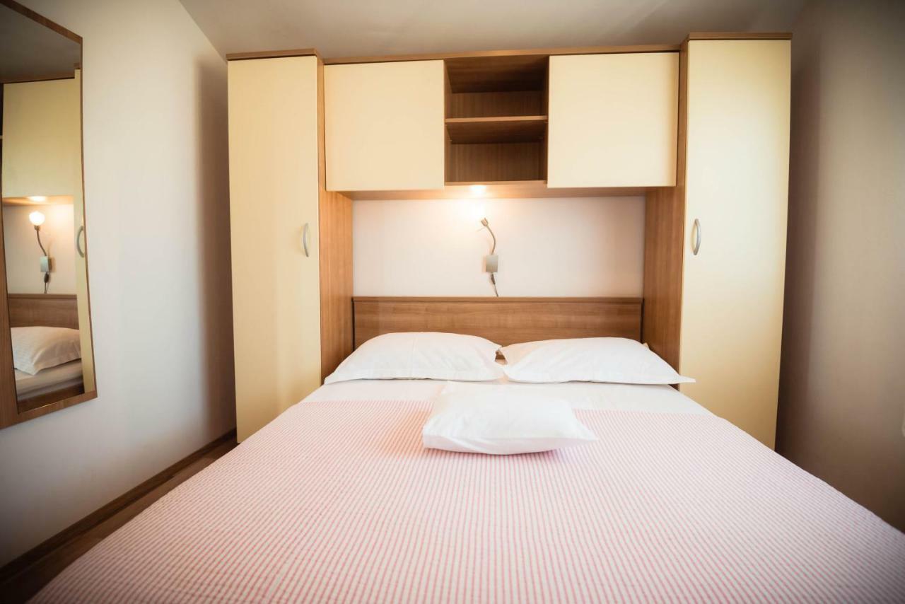 Apartmani Bare I Danica Grebaštica 外观 照片